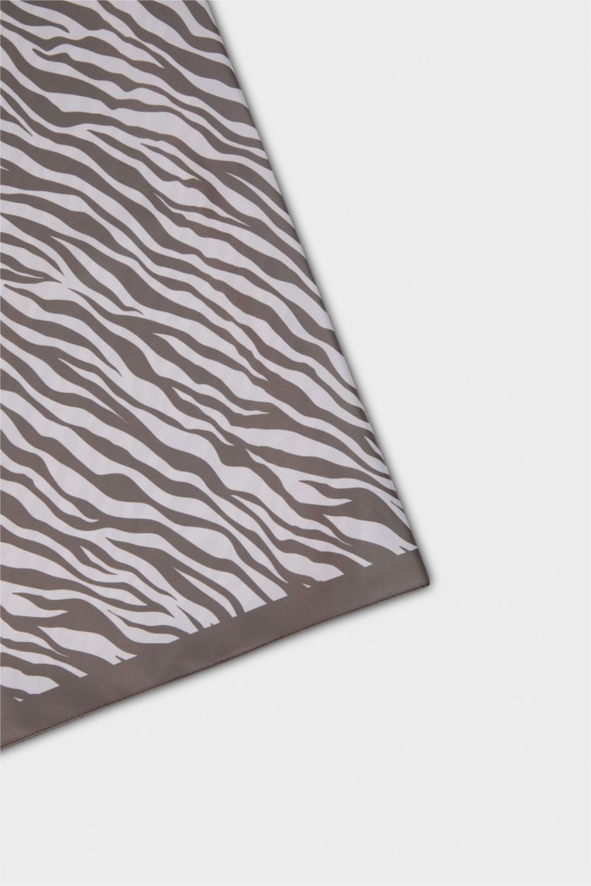 نساء Karma منديل فولار نسائي بطبعة زيبرا