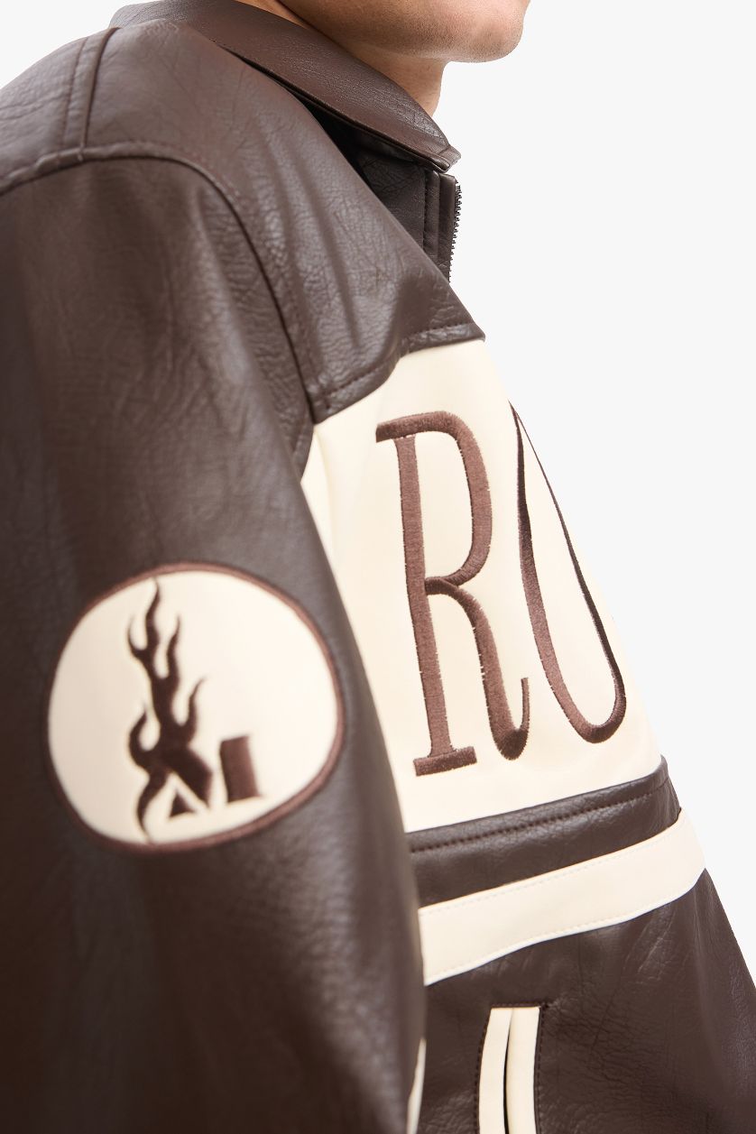 Erkek Kahve Oversize Geniş Kalıp Gömlek Yaka Fermuarlı Nakış Detaylı İç Cepli Suni Deri Mont