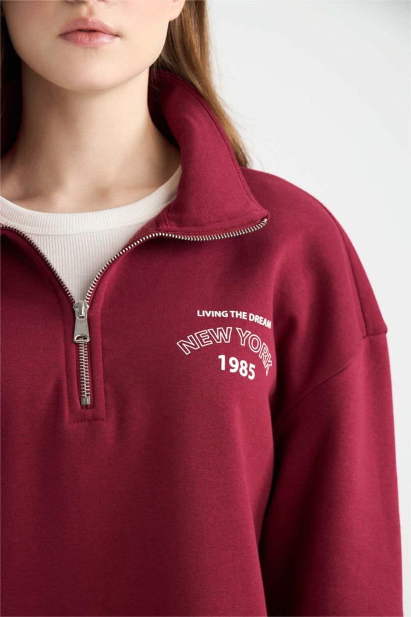 Kadın Bordo Regular Fit Fermuarlı Dik Yaka Baskı Detaylı İçi Yumuşak Tüylü Kalın Sweatshirt Tunik
