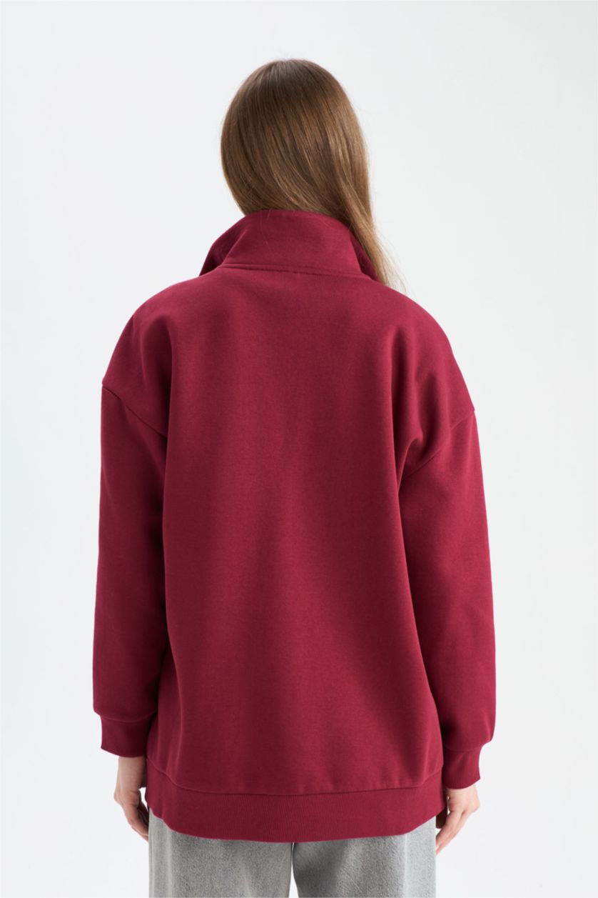 Kadın Bordo Regular Fit Fermuarlı Dik Yaka Baskı Detaylı İçi Yumuşak Tüylü Kalın Sweatshirt Tunik