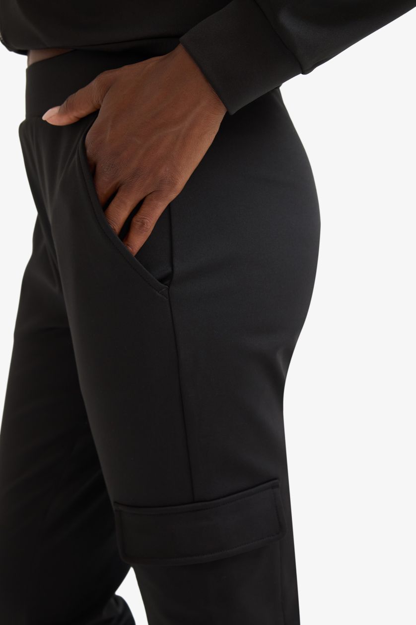 WOMAN Black DeFactoFit Straight Fit Cargo Pants