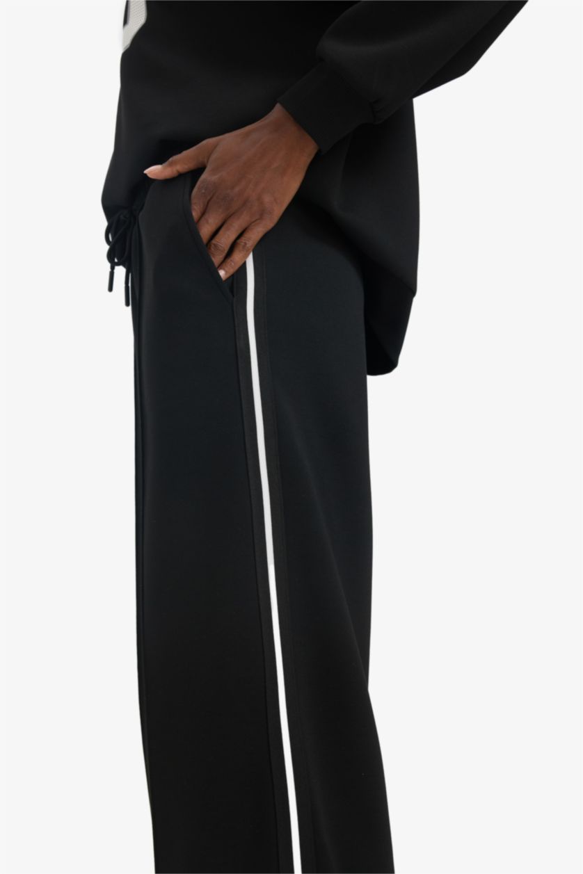 Woman Black Wide Leg Trousers