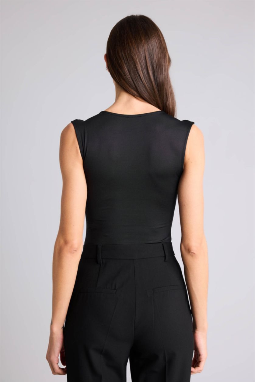 Kadın Siyah Kare Yaka Bodysuit