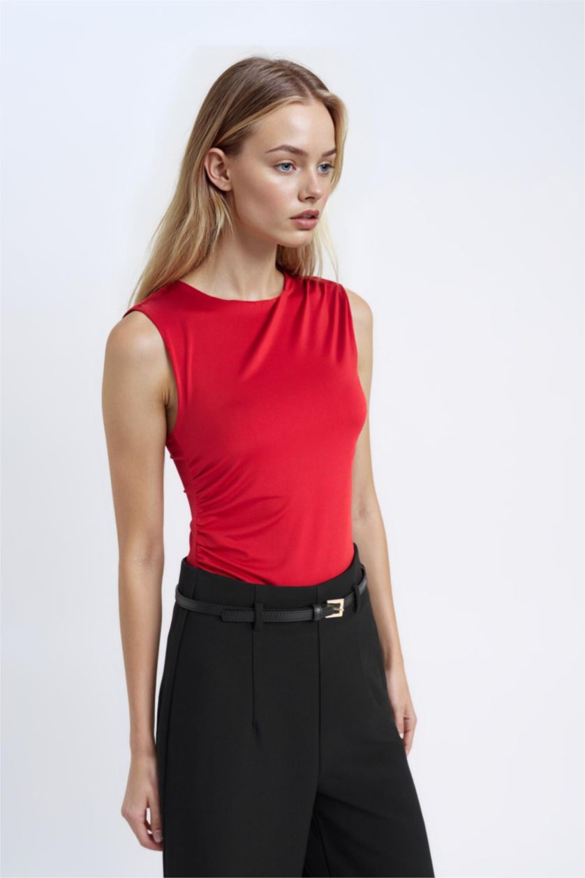 WOMAN Red Slim Fit Crew Neck Basic Red Tank Top