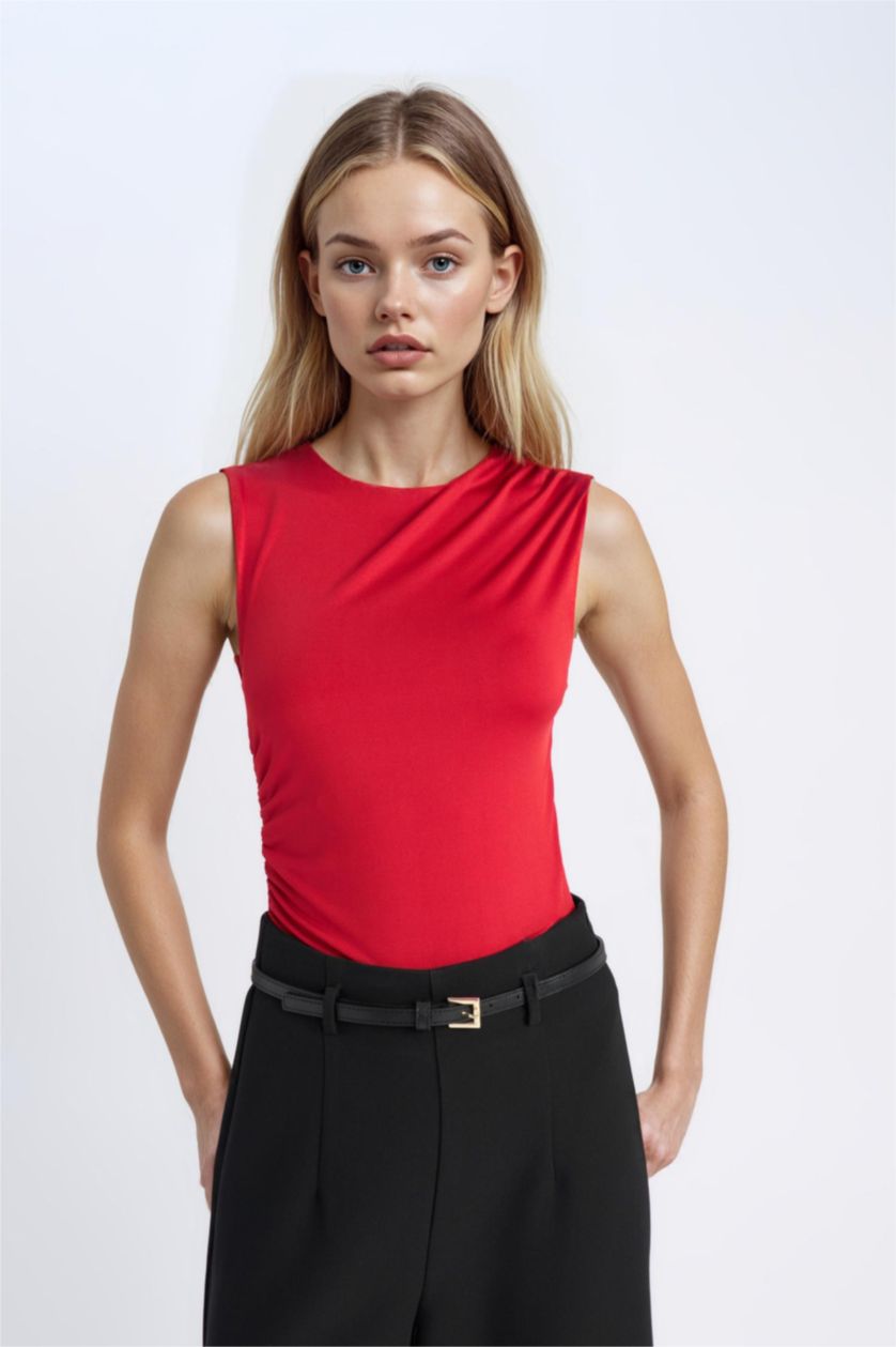 WOMAN Red Slim Fit Crew Neck Basic Red Tank Top