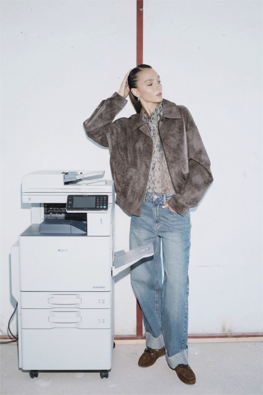 Kadın Mavi Baggy Fıt Yüksek Bel Katlamalı Paça Jean Kar Yıkamalı Pantolon