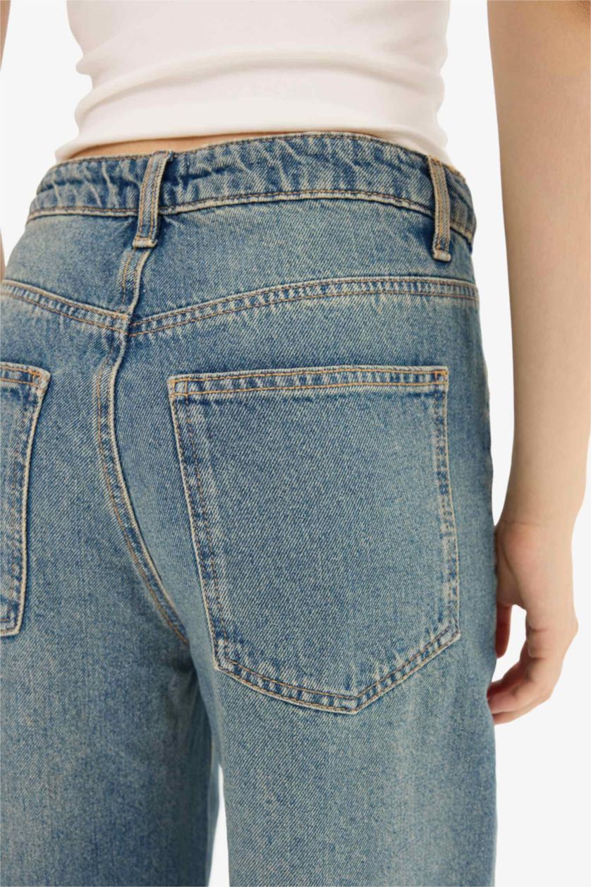 Kadın Mavi Baggy Fıt Yüksek Bel Katlamalı Paça Jean Kar Yıkamalı Pantolon