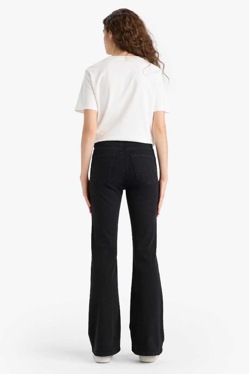 Kadın Siyah Mia Flare Fıt Normal Bel İspanyol Paça Uzun Jean Pantolon