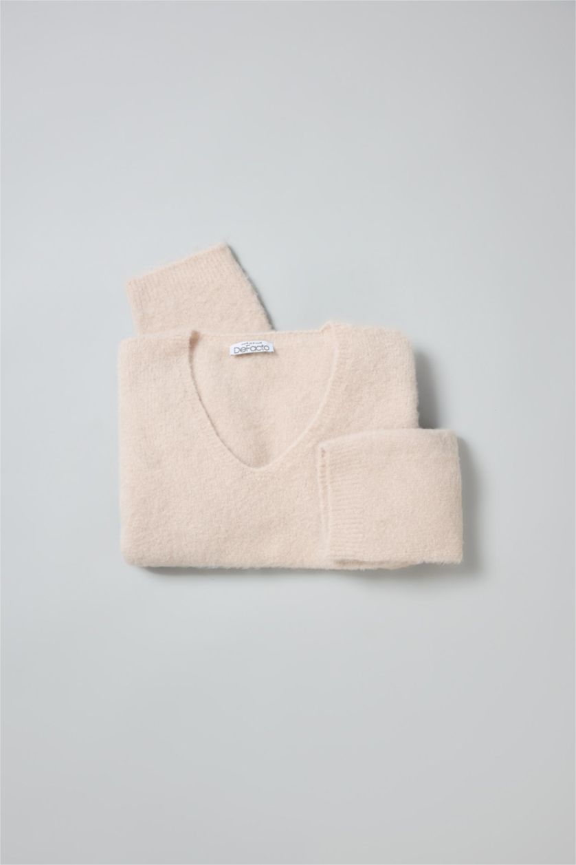 Kadın Taş Regular Fit V Yaka Basic Düz Dikişsiz Triko Kazak