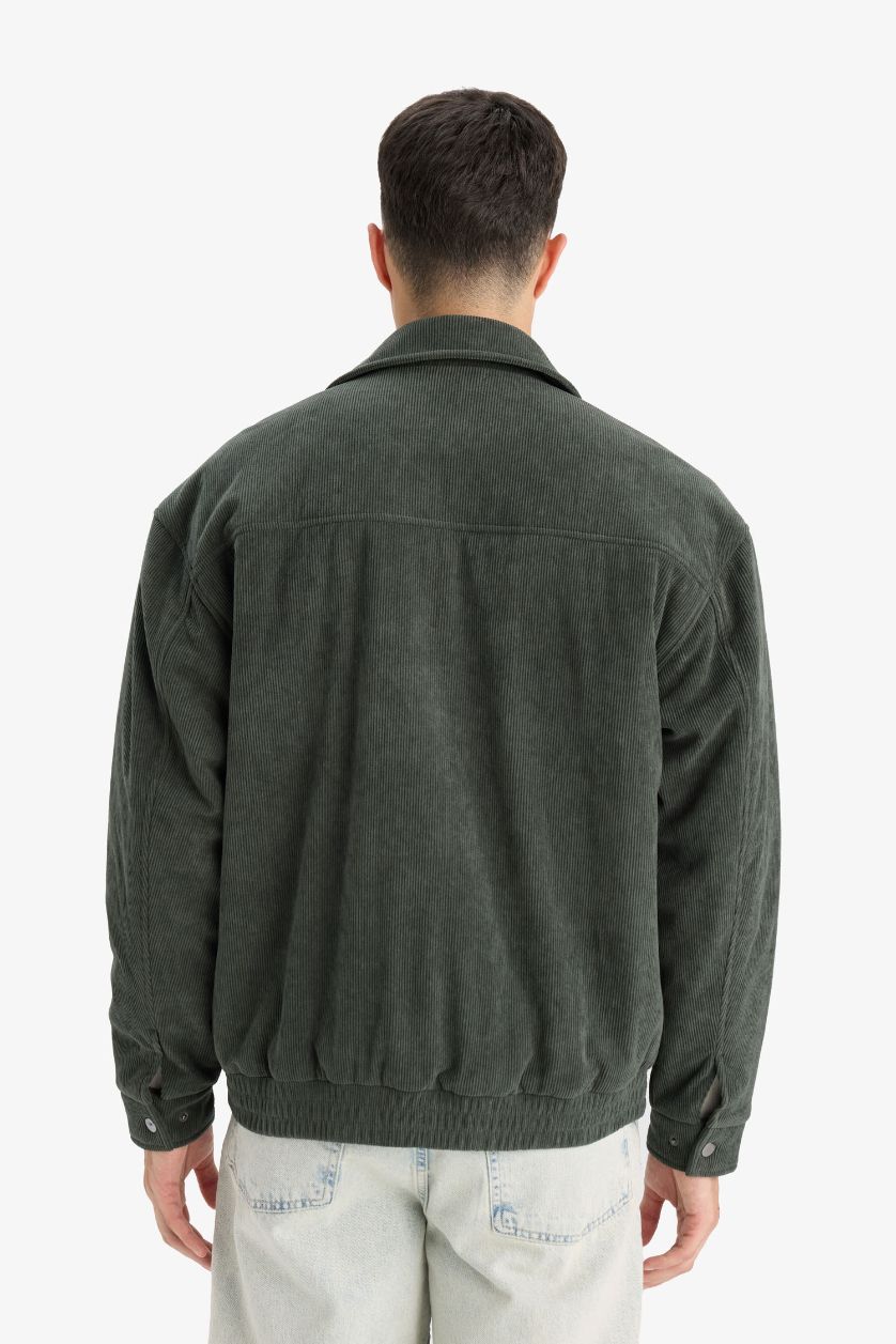 Erkek Koyu Yeşil Oversize Geniş Kalıp Gömlek Yaka Beli Lastikli Fermuarlı İç Cepli Kadife Mont