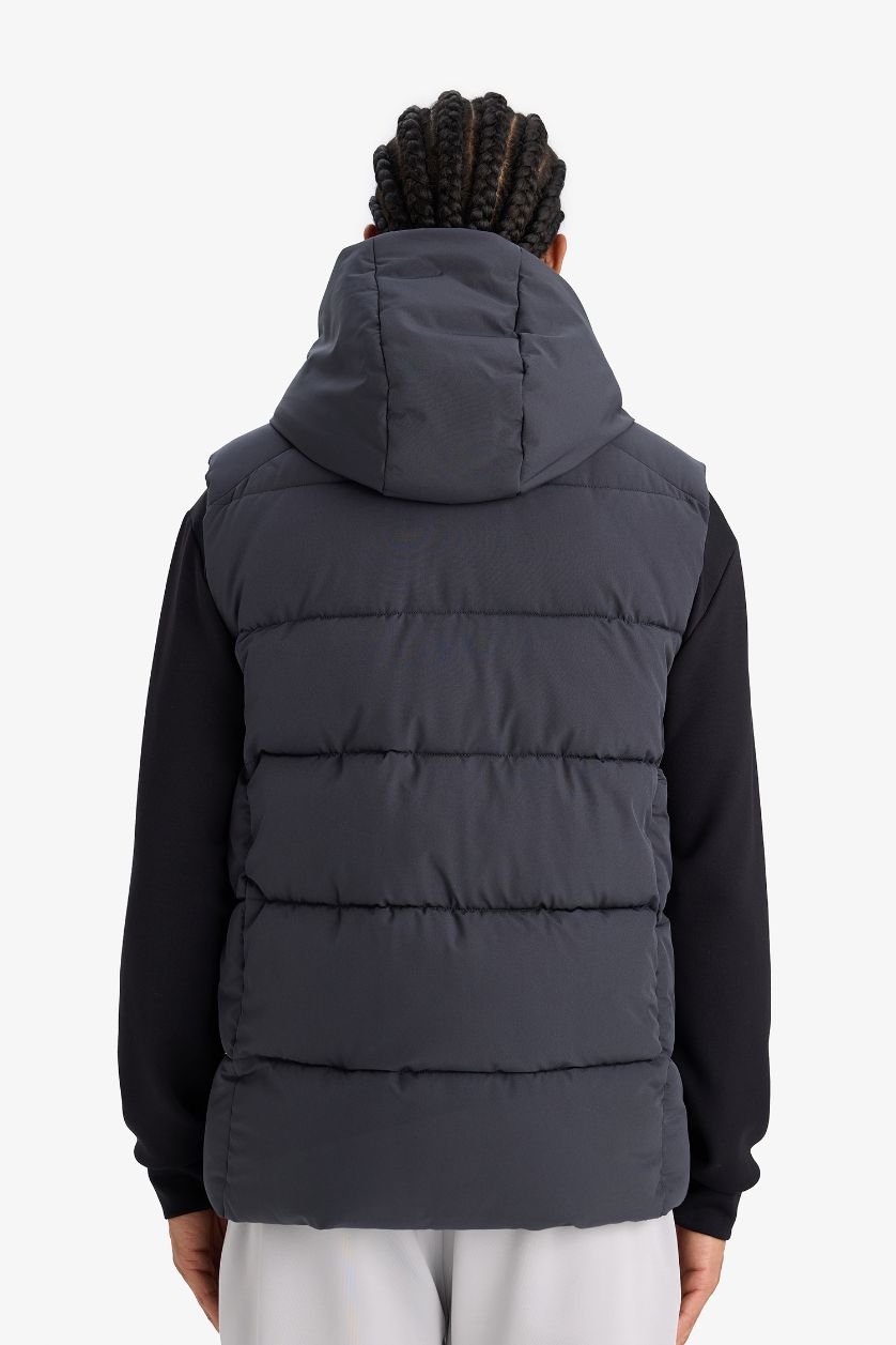 رجالي أنثرا فيست بامب قصة عادية مقاوم للماء بكابيشون من DeFactoFit