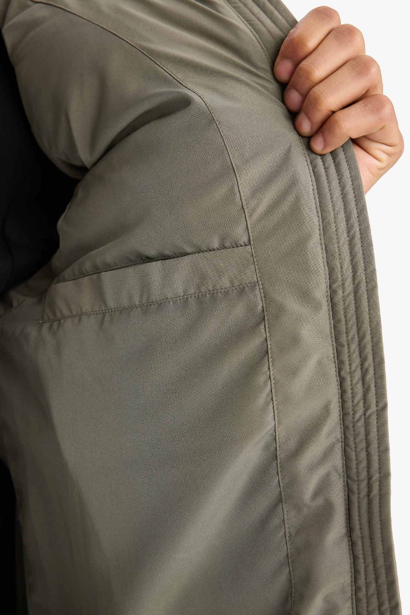 MAN Light Khaki DeFactoFit Regular Fit Hooded Waterproof Puffer Vest