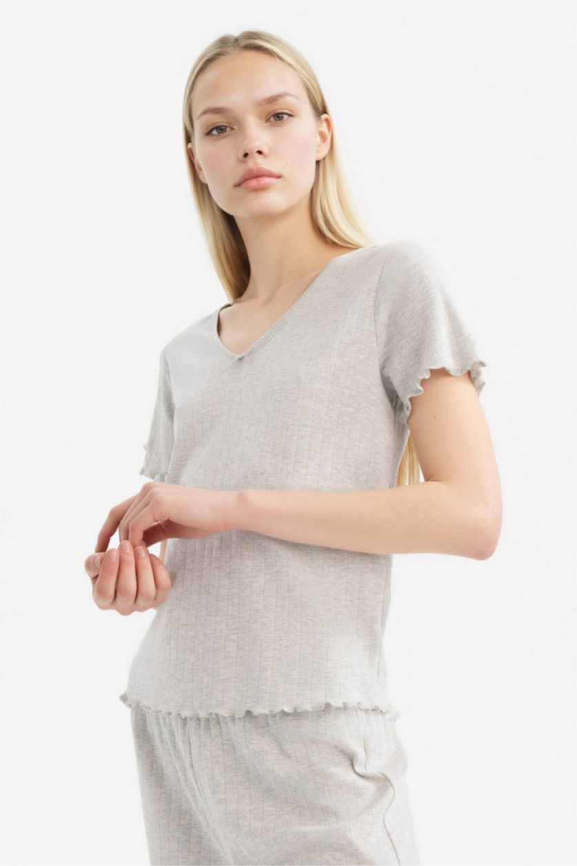 Woman Grey Melange Fall in Love Regular Fit Top Bottom 2 Piece Pajama Set