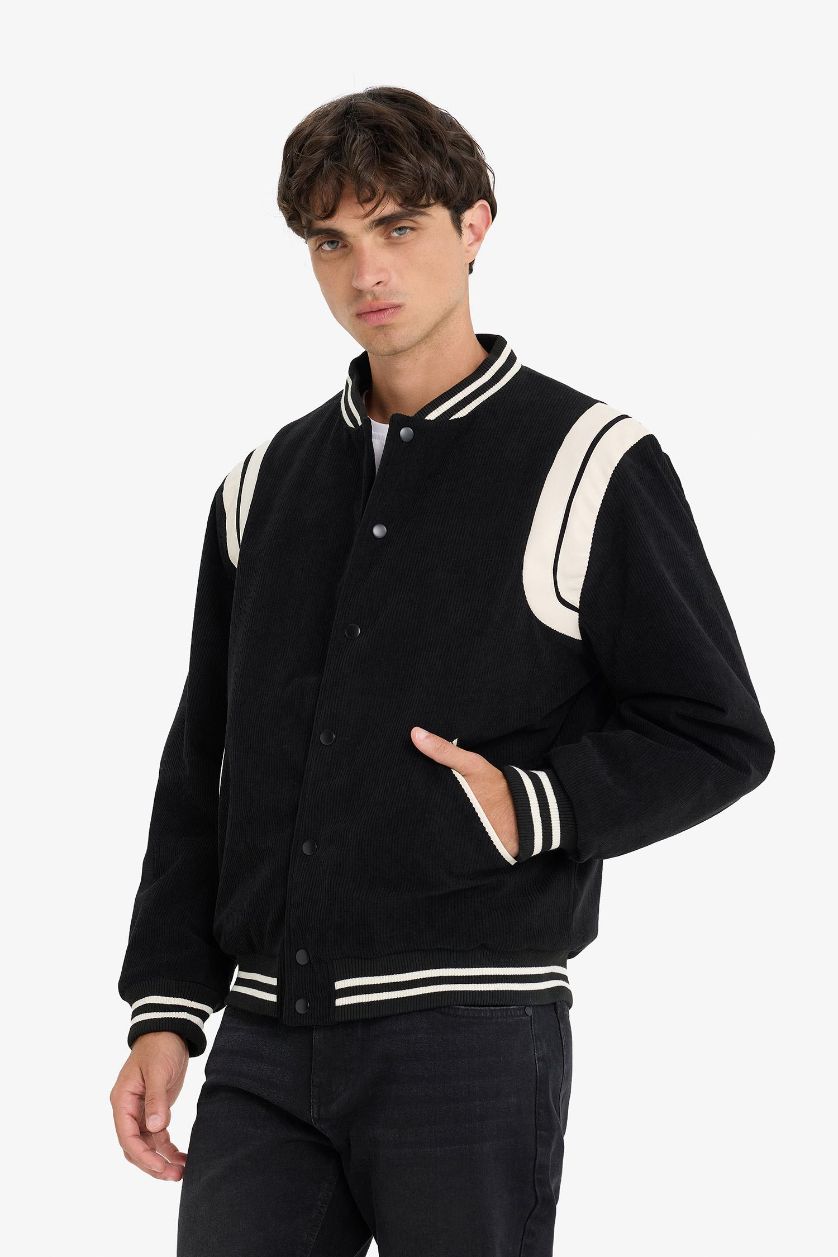 Erkek Siyah Su İtici Regular Fit Kolej Yaka Bomber Çıtçıtlı İç Cepli Mont