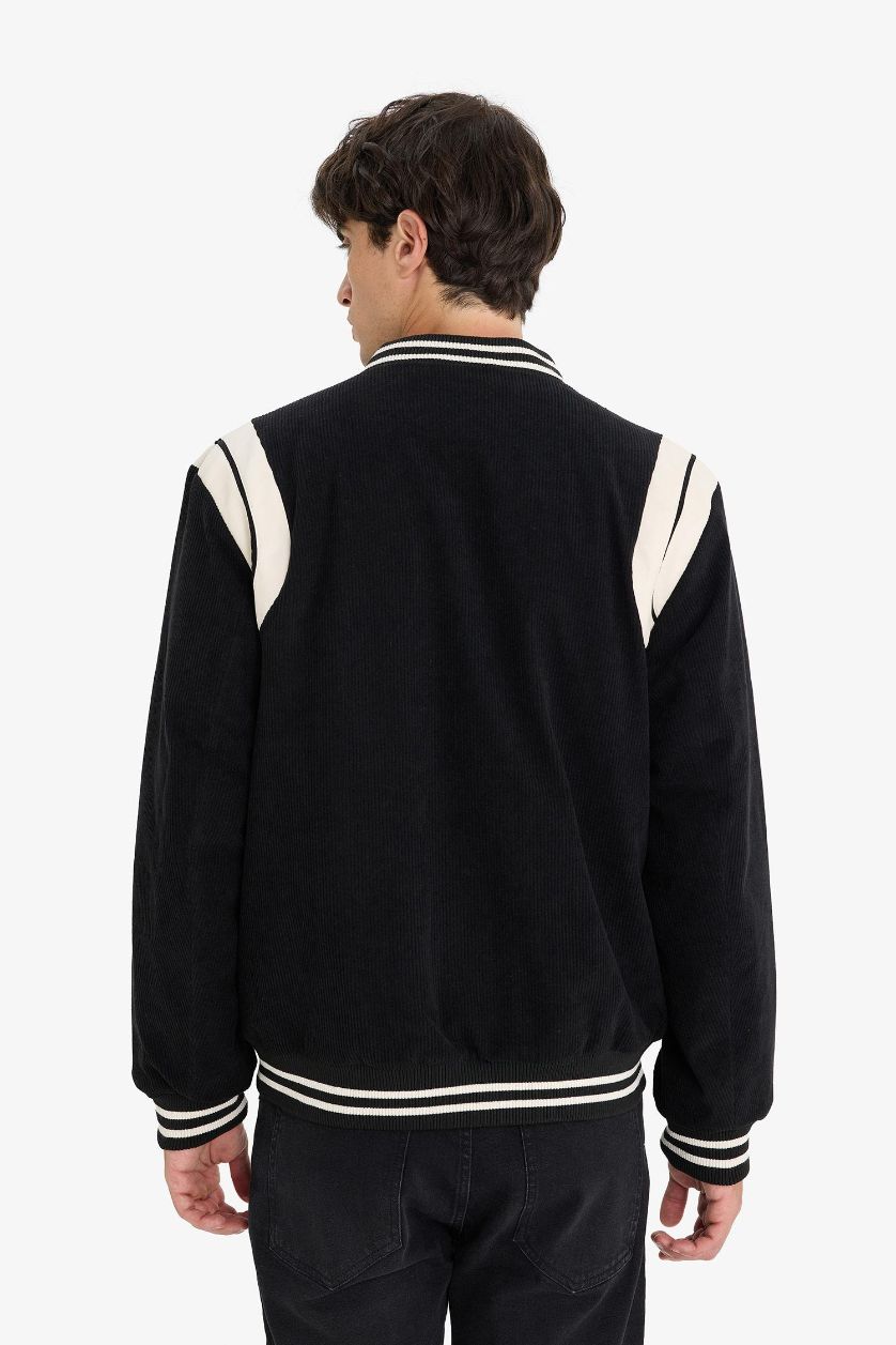 Erkek Siyah Su İtici Regular Fit Kolej Yaka Bomber Çıtçıtlı İç Cepli Mont