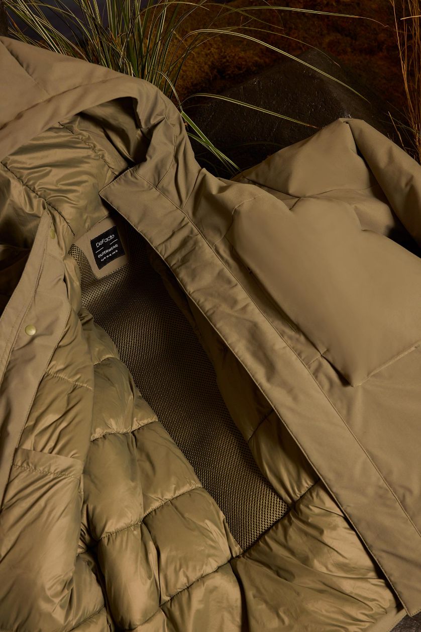 Erkek Açık Haki Su İtici Kapüşonlu Mont