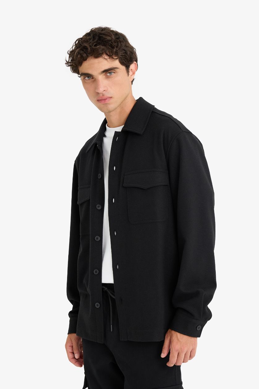 Man Black Regular Fit Buttoned Shirt Jacket