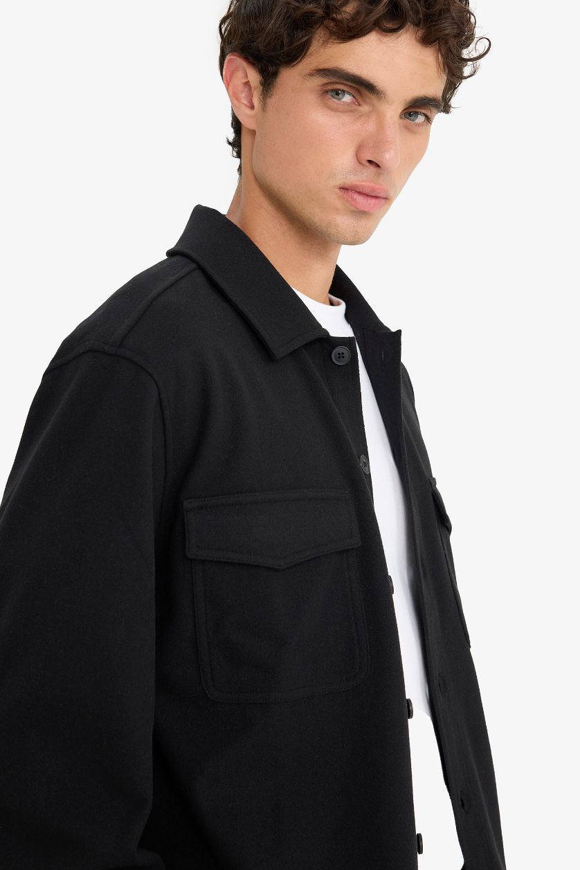 Man Black Regular Fit Buttoned Shirt Jacket
