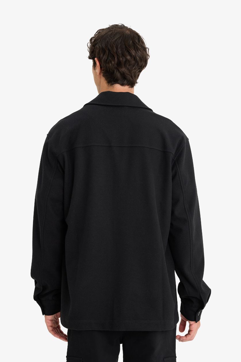 Man Black Regular Fit Buttoned Shirt Jacket