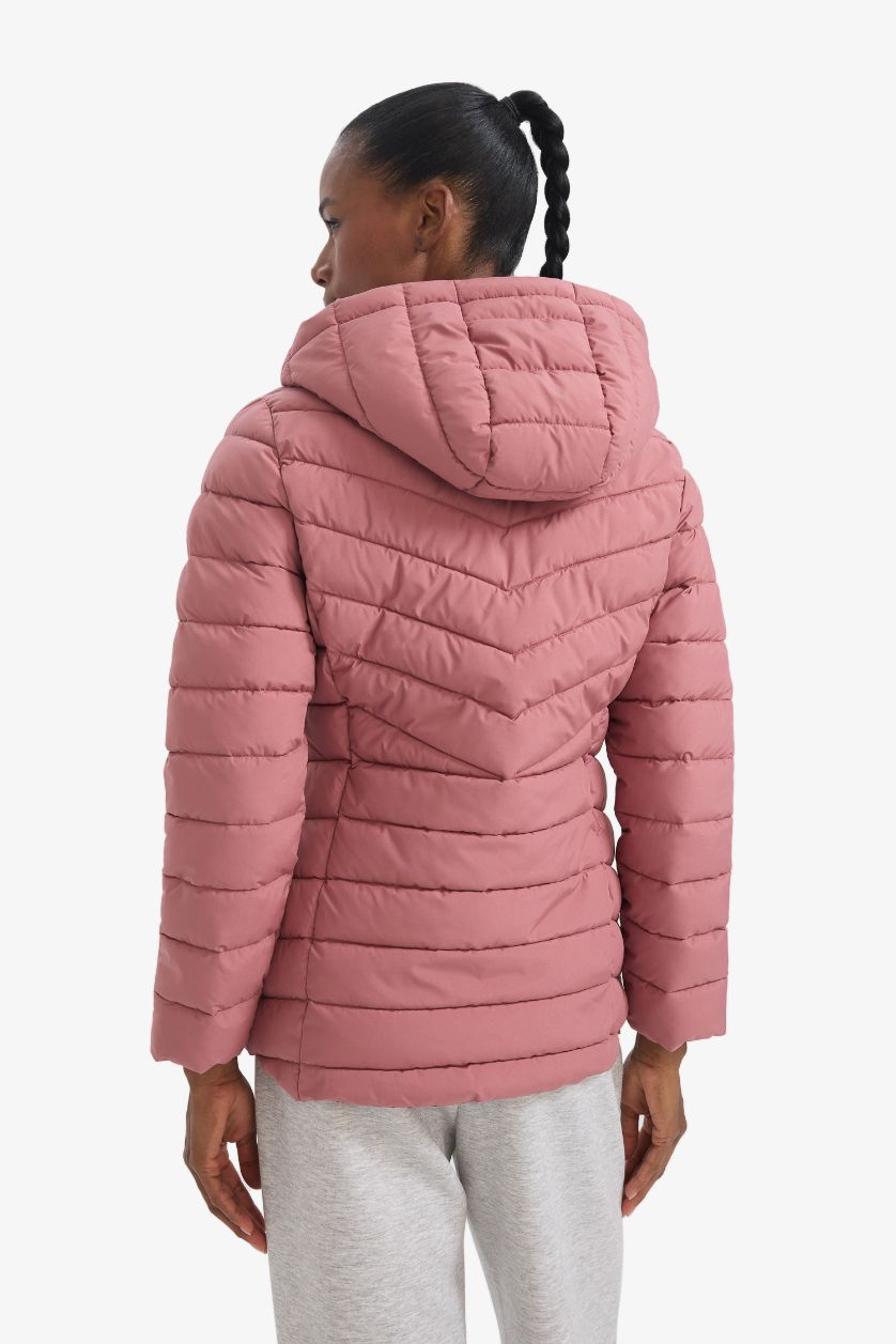 Kadın Bordo Su İtici Regular Fit Kapüşonlu Fermuarlı Cepli Şişme Mont