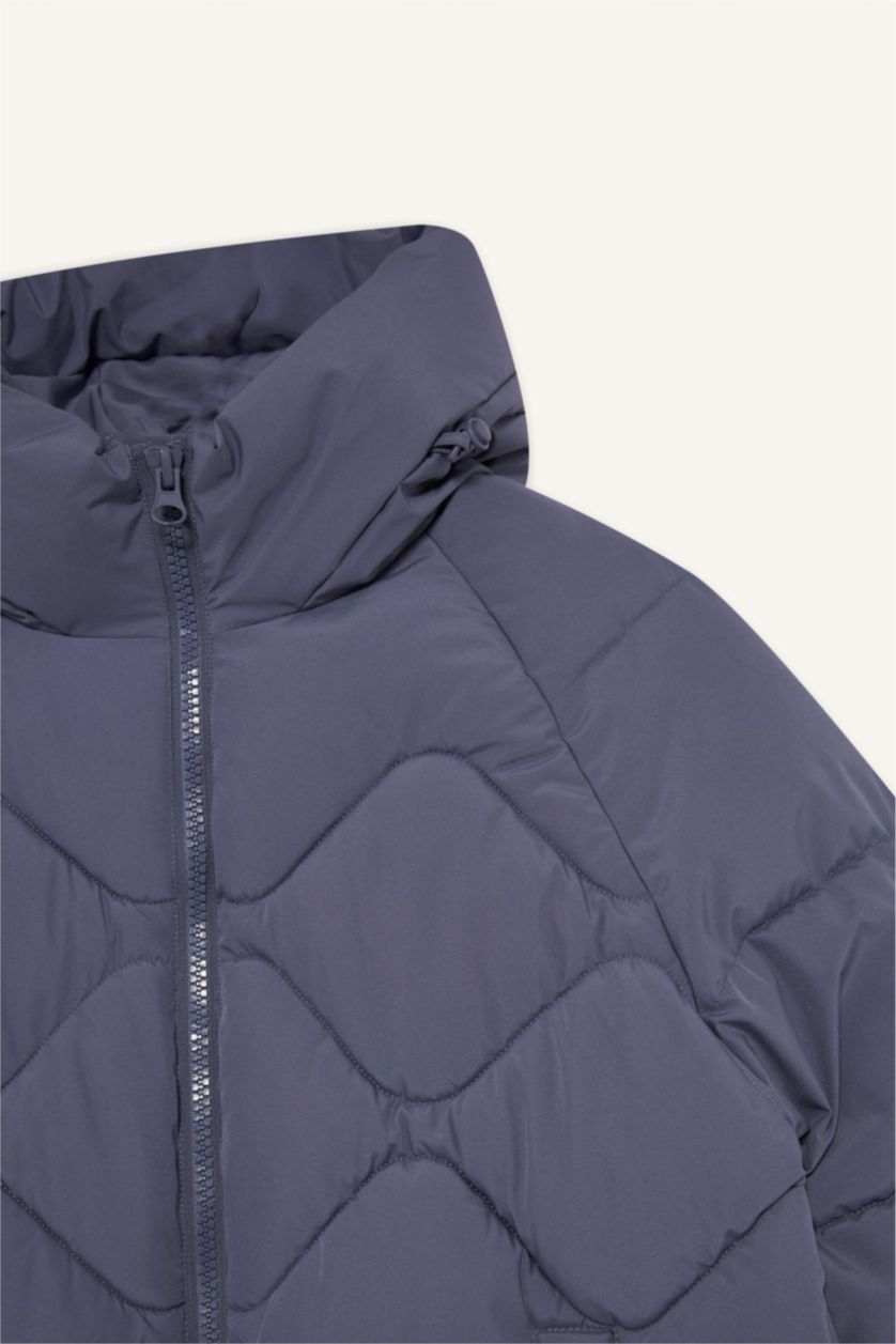 Kadın Mor Su İtici Oversize Fit Geniş Kalıp Kapüşonlu Fermuarlı Cepli Şişme Mont