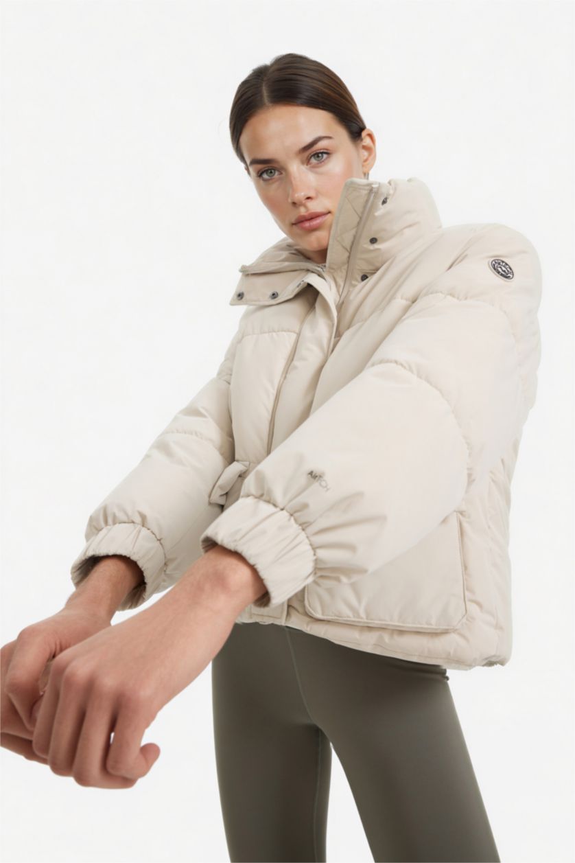 Kadın Açık Bej Su İtici Oversize Fit Geniş Kalıp Dik Yaka Fermuarlı Çıtçıtlı Cepli Şişme Mont