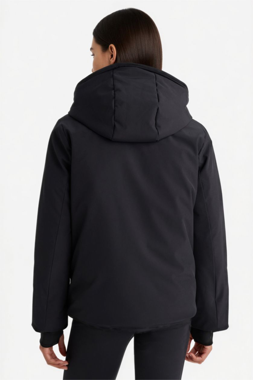 حريمي أسود جاكيت وتر بروف قصة عادية بكابيشون وبطانة صوفية