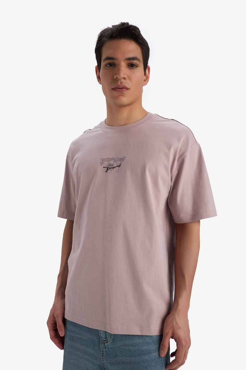 Erkek Gülkurusu %100 Pamuk Rick and Morty Boxy Fit Rahat Kesim Bisiklet Yaka Sırt Baskılı Kısa Kollu Tişört