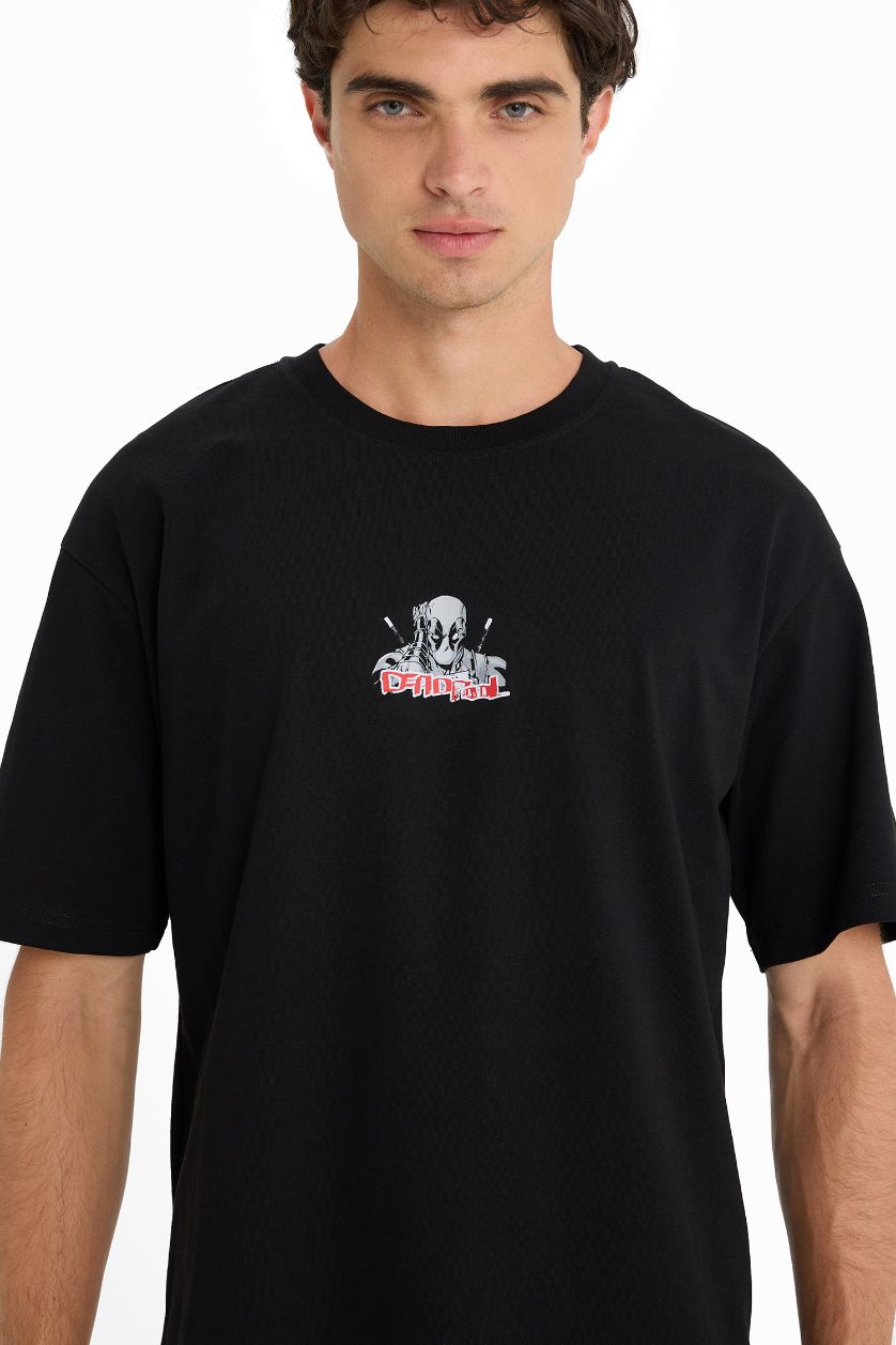 HOMME Noir T-shirt boxy en coton imprimé au dos Deadpool à col rond et manches courtes