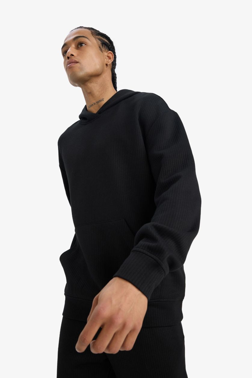 Erkek Siyah Boxy Fit Kapüşonlu Kanguru Cepli Jakarlı Sweatshirt