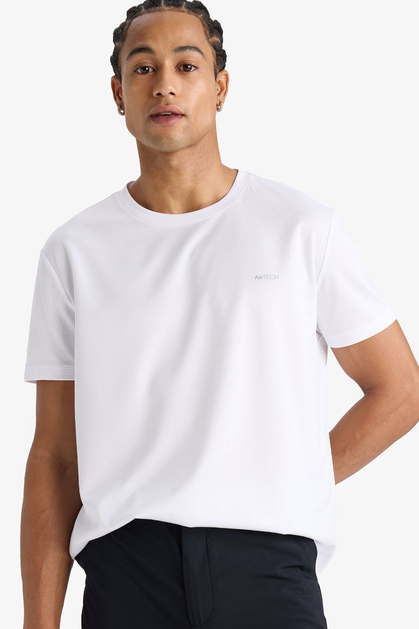 Erkek Beyaz Standart Fit Hızlı Kuruyan Nefes Alabilen Esnek Kumaş Bisiklet Yaka Sporcu Kısa Kollu Tişört
