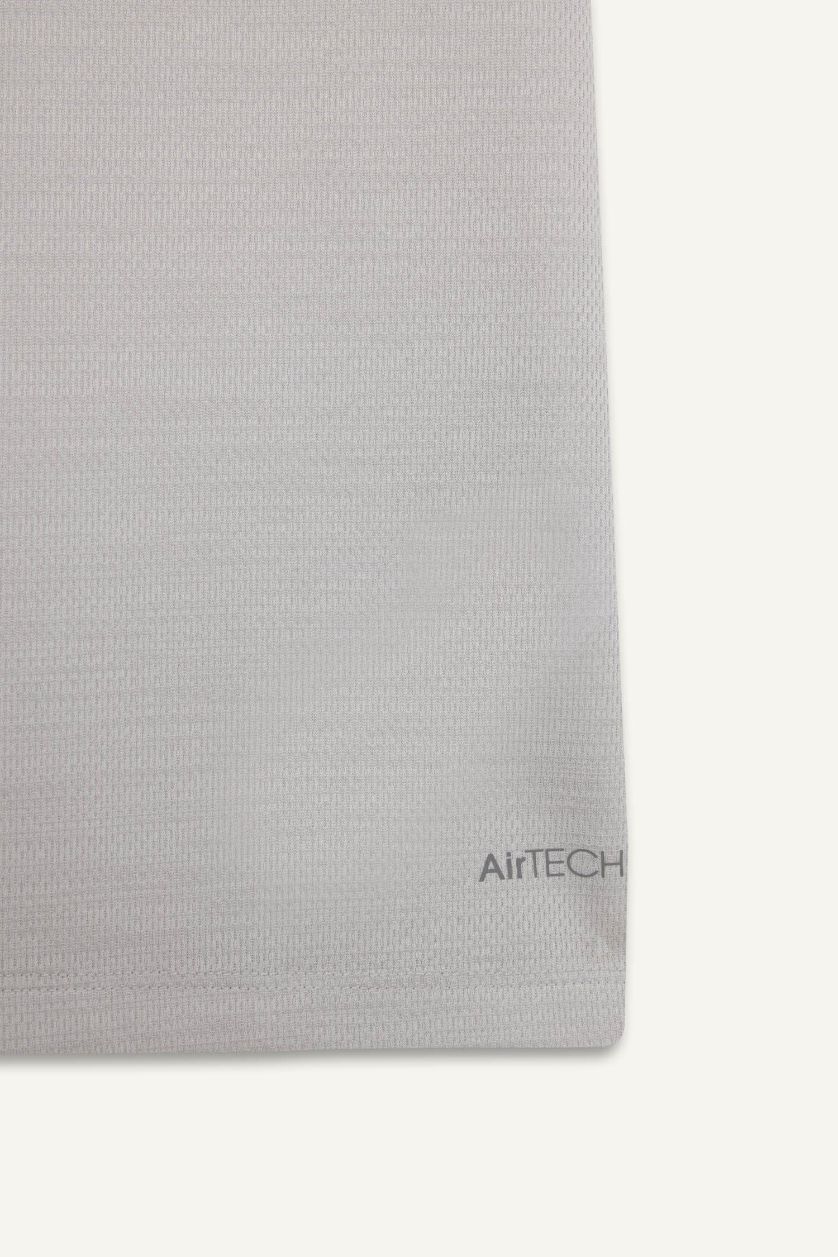 رجال رمادي فاتح تيشيرت سليم فيت رياضي قصة عادية سريع الجفاف من DeFactoFit