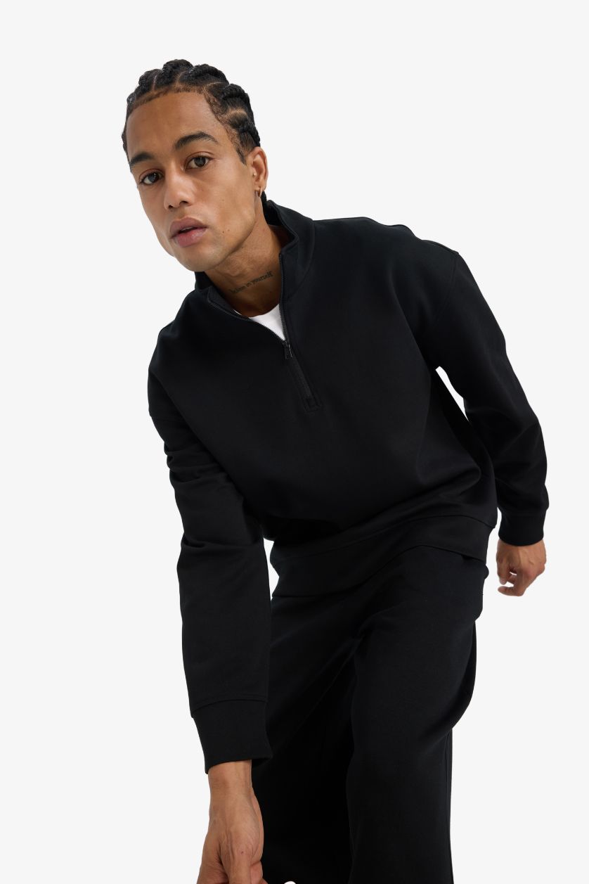 Man Black Boxy Fit Half-Zip Scuba Diving Fabric Sweatshirt