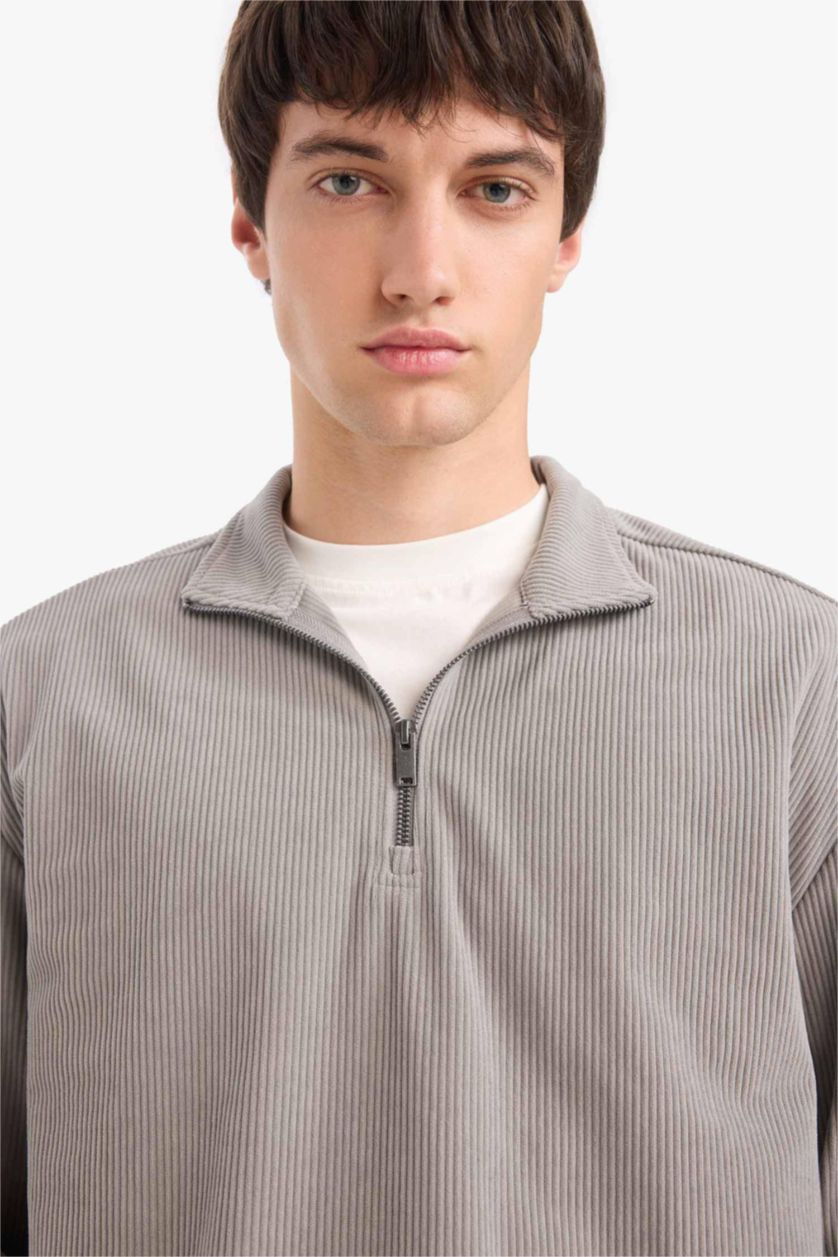 Erkek Açık Gri Yumuşak Tuşe Boxy Fit Kadife Sweatshirt