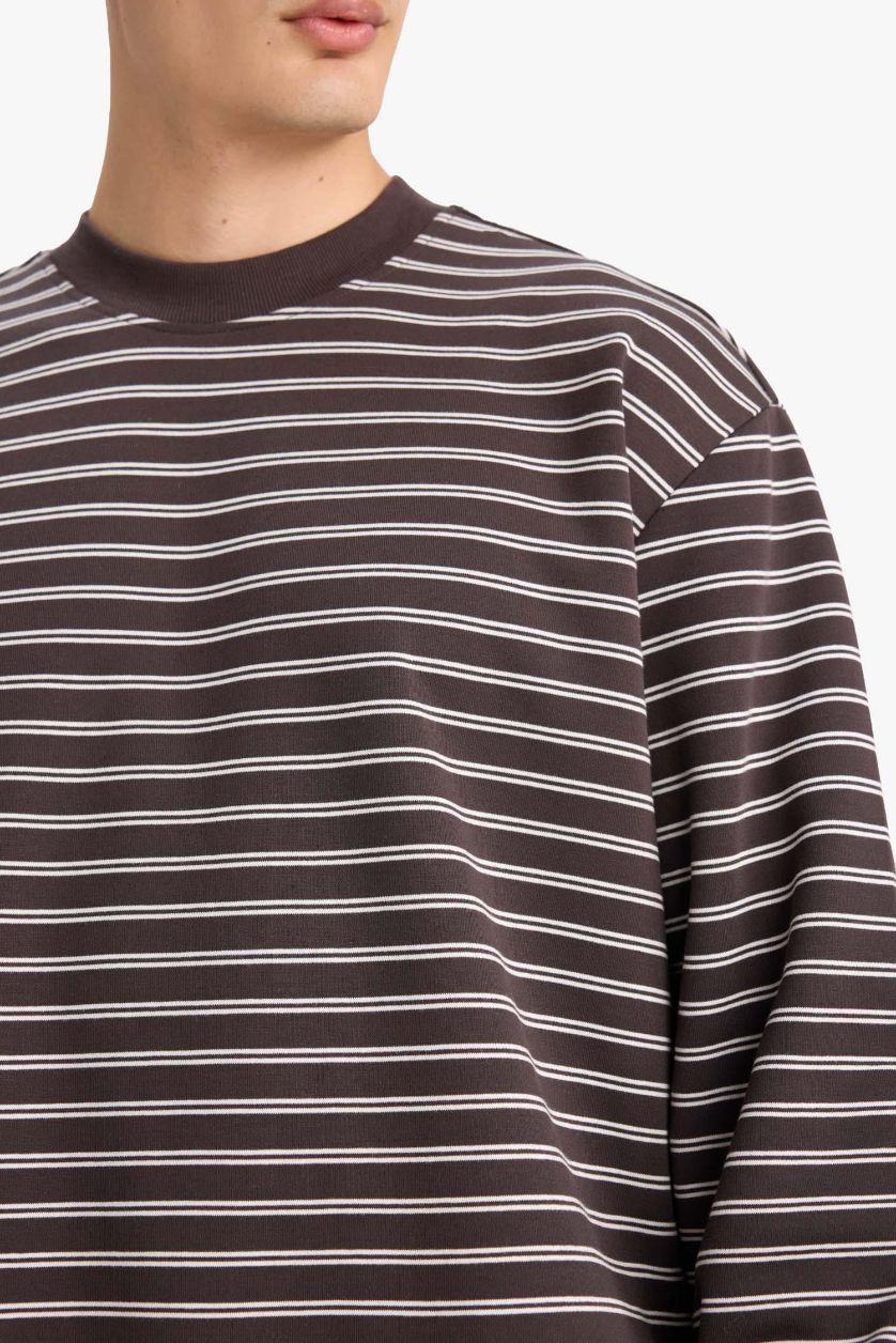 Erkek Koyu Kahve Relax Fit Bisiklet Yaka Çizgili Sweatshirt