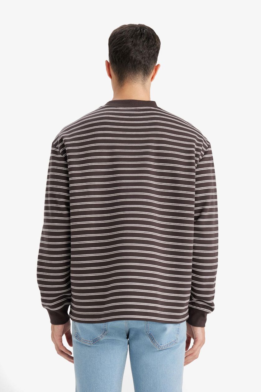 Erkek Koyu Kahve Relax Fit Bisiklet Yaka Çizgili Sweatshirt