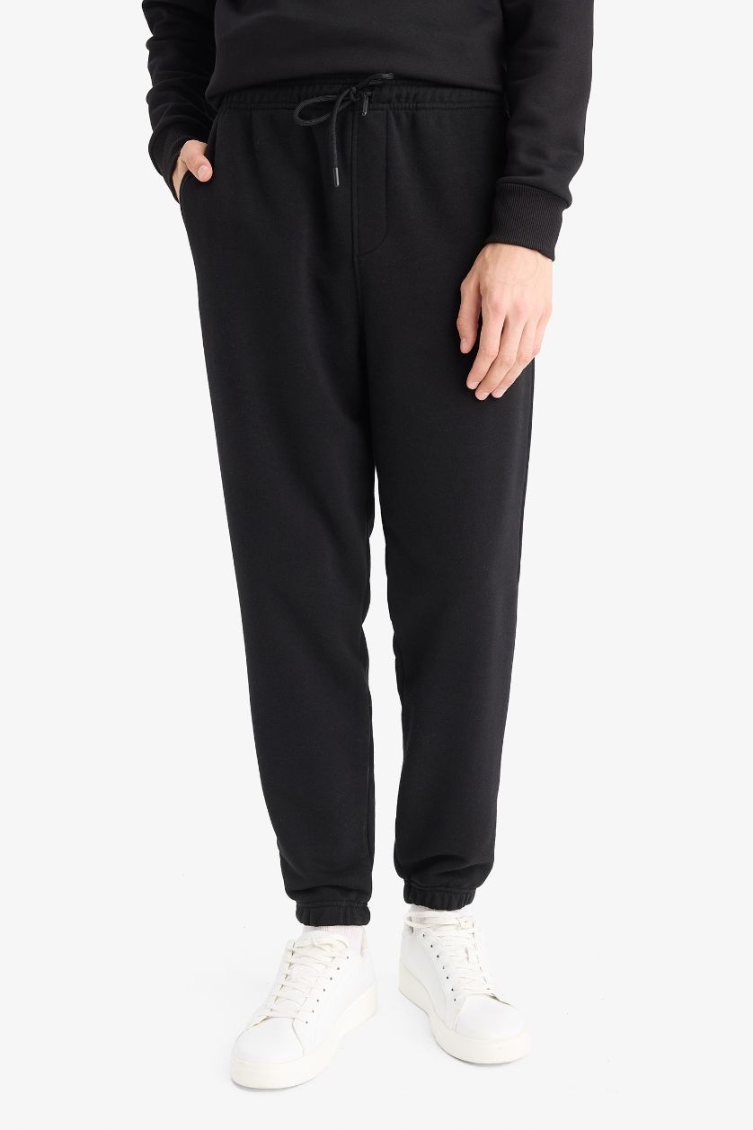 Erkek Siyah Regular Fit Beli Bağcılı Paçası Lastikli Cepli Basic Düz Jogger Eşofman Altı