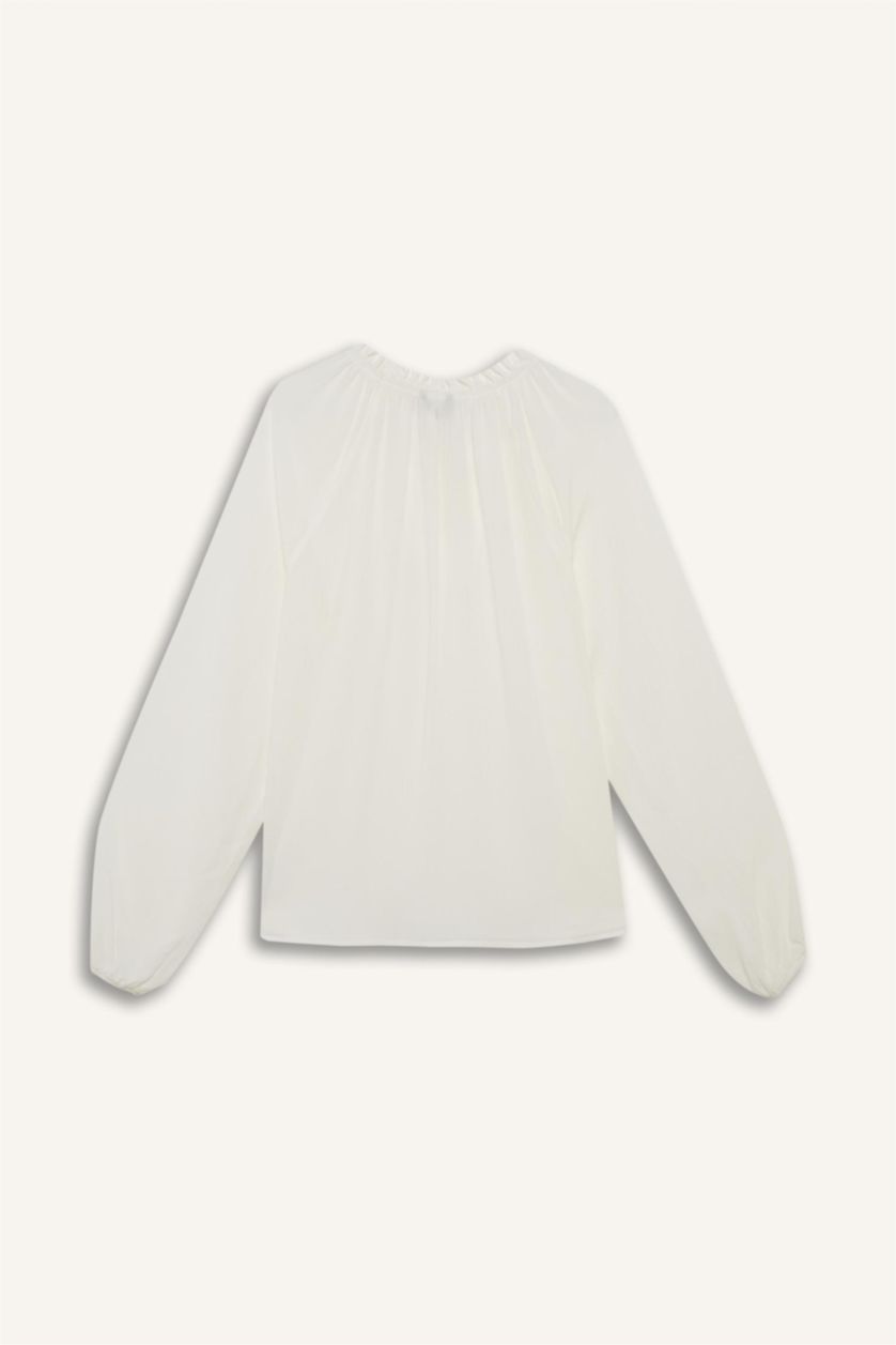 Kadın Ekru Regular Fıt Bisiklet Yaka Krinkıl Kumaş Uzun Kollu Bluz