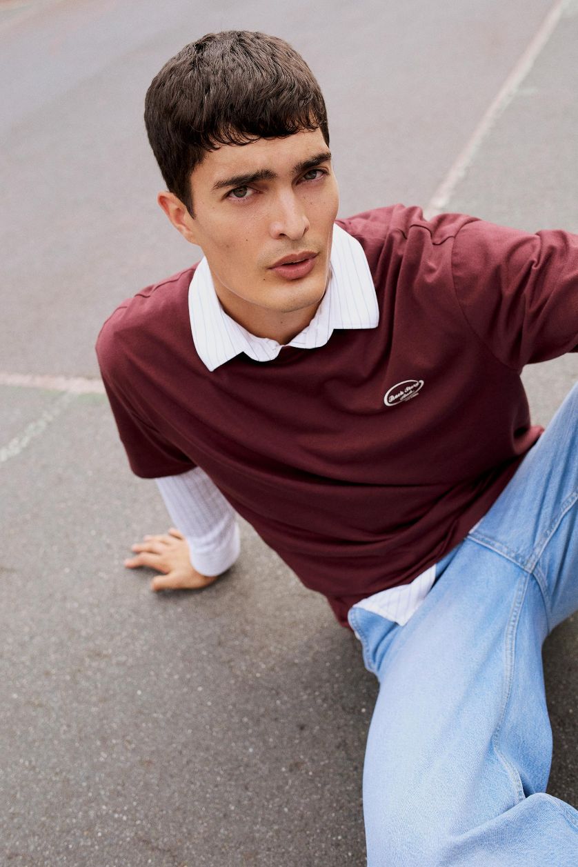 Erkek Koyu Bordo %100 Pamuk Boxy Fit Baskılı Tişört