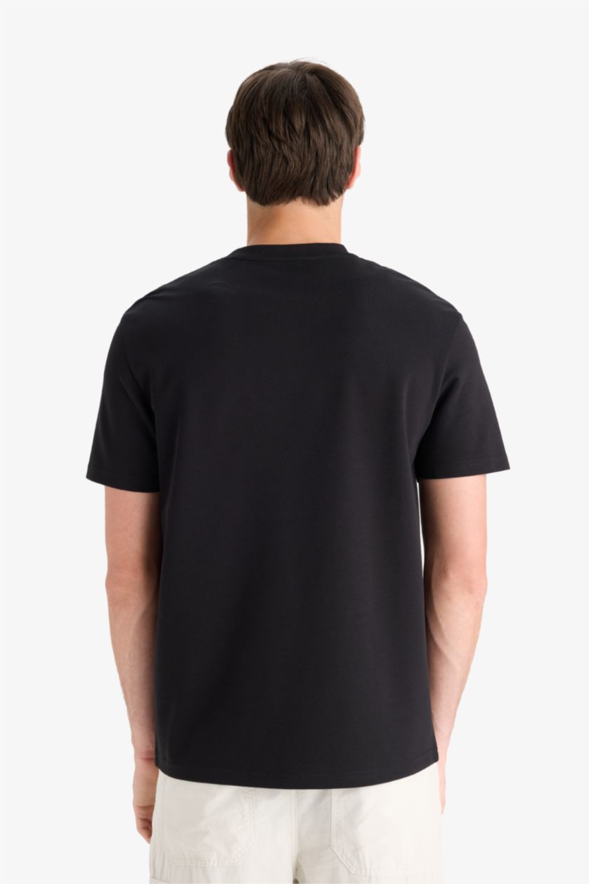 Ерлер қара дөңгелек жаға минималл слоган Қысқа жеңді футболка