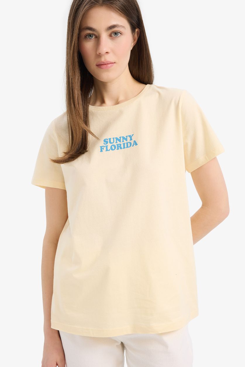 نساء أصفر فاتح تيشيرت نص كم مطبوع قصة عادية برقبة مستديرة