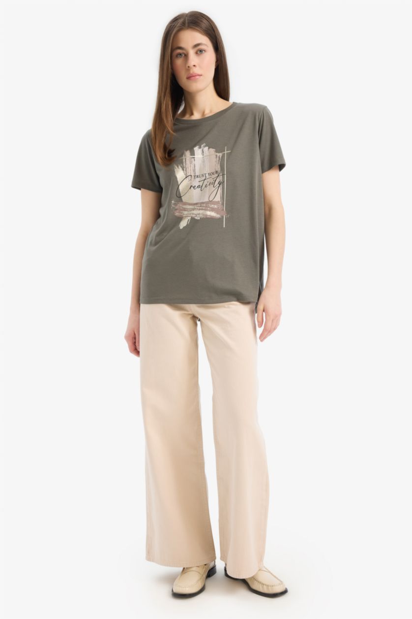 حريمي كاكي داكن Relax Fit Short Sleeve T-Shirt