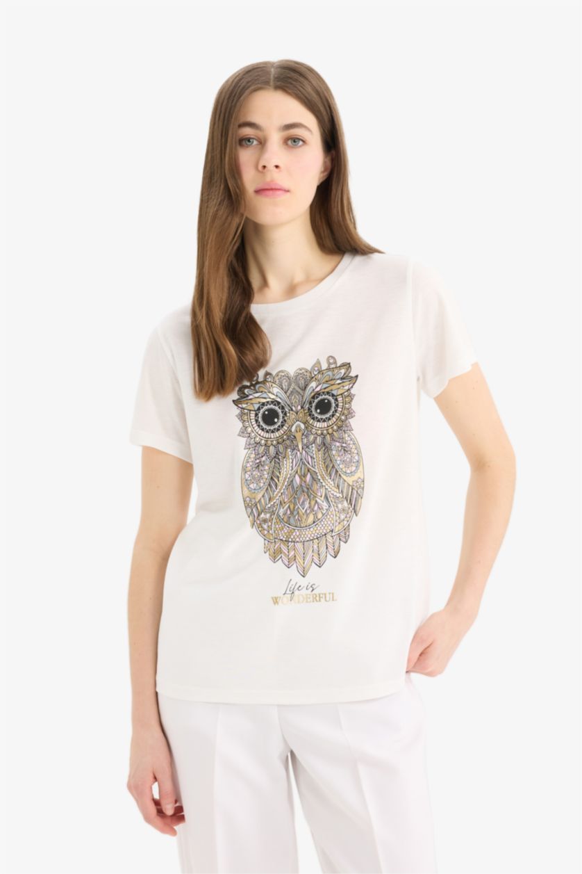 حريمي بيج فاتح Regular Fit Short Sleeve T-Shirt
