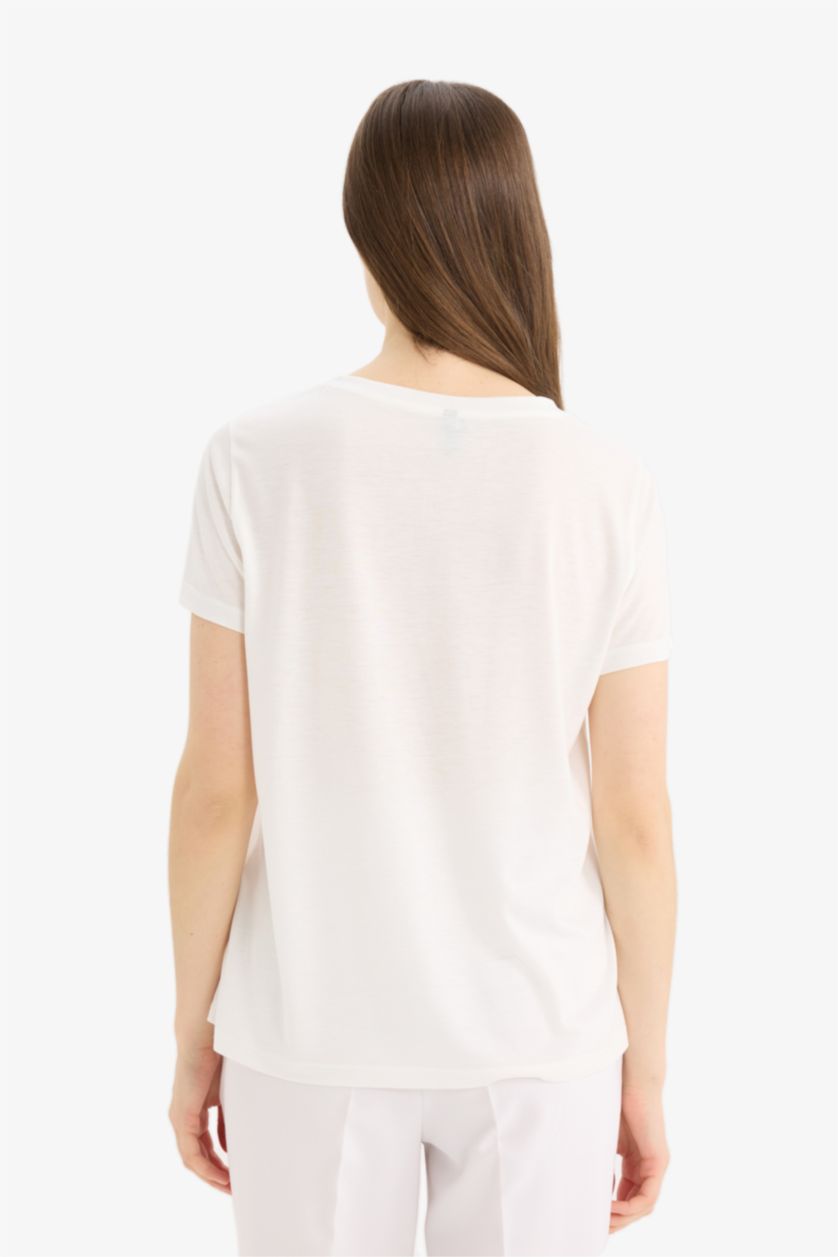 حريمي بيج فاتح Regular Fit Short Sleeve T-Shirt