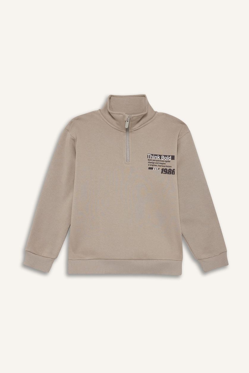 أولاد كاكي فاتح سويت شيرت ولادي قصة عادية بنص سحاب ببطانة ناعمة