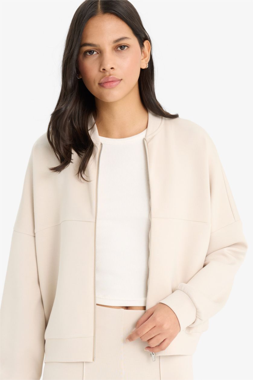 Женщины Бежевый Кардиган Relax Fit с воротником стойкой.