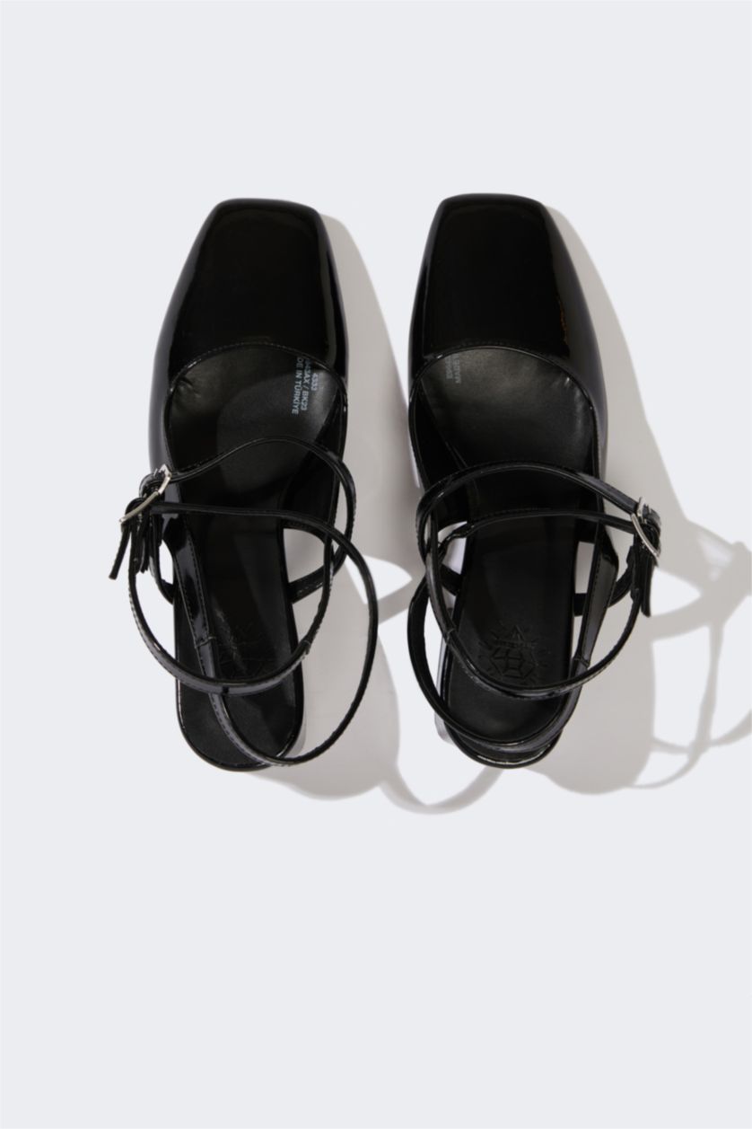 Kadın Siyah Kadın Tek Bantlı Yüksek Taban Suni Deri Sandalet