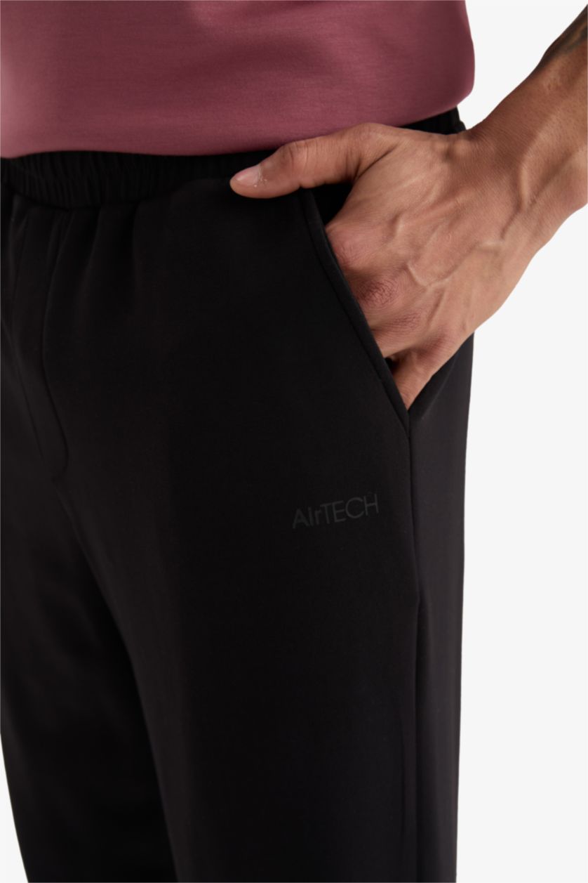 Man Black Standard Fit modal Jogger