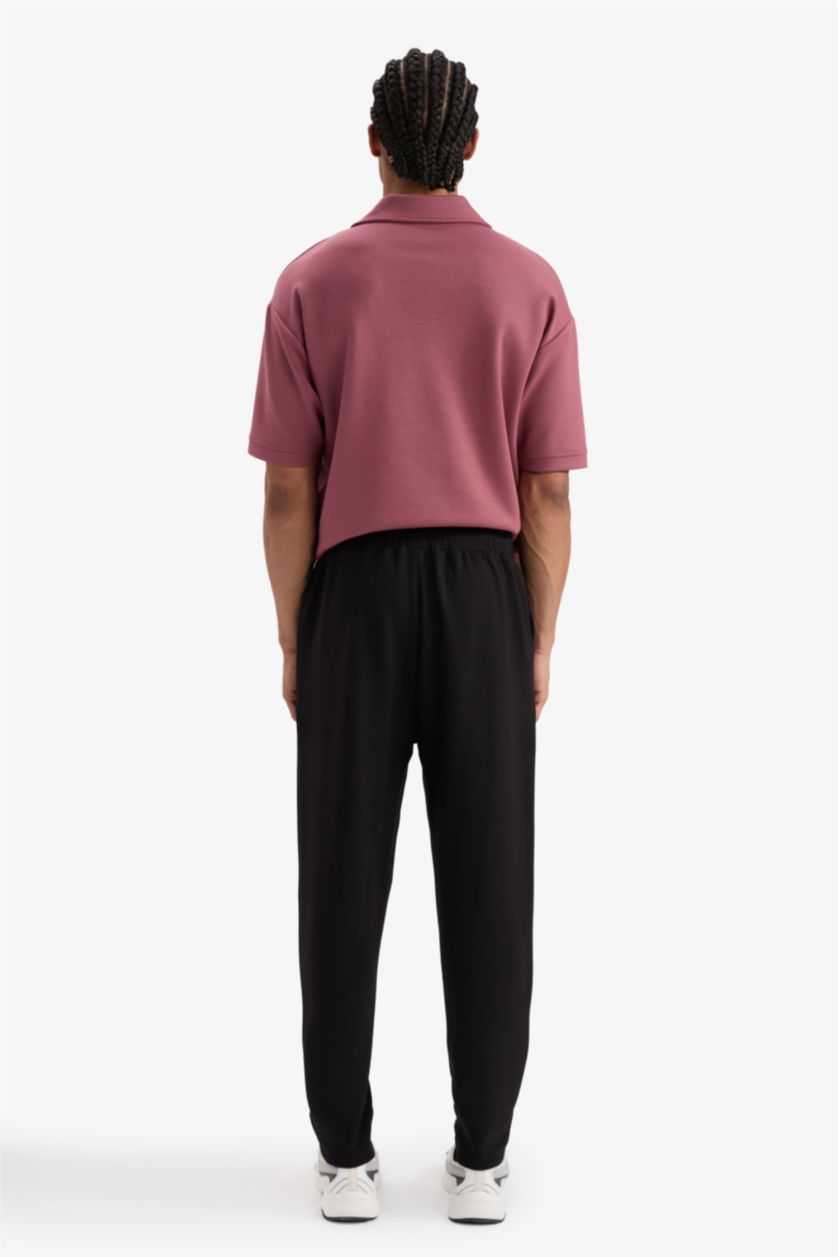 Man Black Standard Fit modal Jogger
