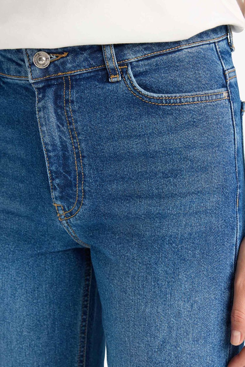 حريمي أزرق غامق بنطلون جينز كومفرت قصة مستقيمة بخصر عالي